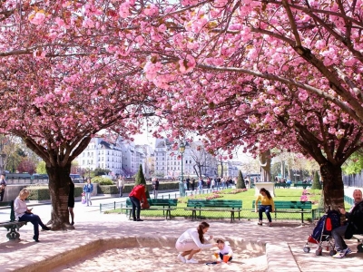 Авиабилеты из Гданська в Париж за 648 руб. в одну сторону в июле