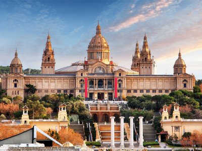 Авиабилеты из Вильнюса в Барселону в апреле за 5865 руб. туда-обратно.