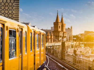 Авиабилеты в Берлин из Москвы на 09 мая за 2587 руб. в одну сторону.