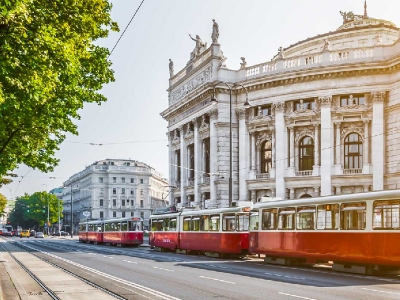 Дешевые авиабилеты в Вену в мае всего за 3824 руб. в одну сторону из Москвы