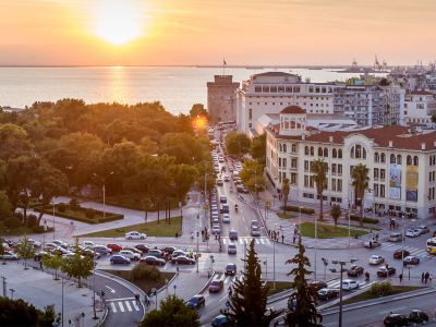 Авиабилеты в Салоники из Москвы в июле за 3475 руб. в одну сторону.