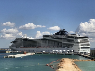 Безвизовый кольцевой круиз 7 ночей из Дубая на MSC Splendida в марте 2019г. за 527€