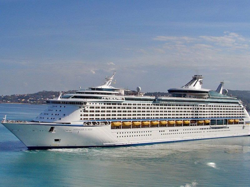 Кольцевой круиз 5 ночей из Сингапура на Voyager of the Seas за 453€