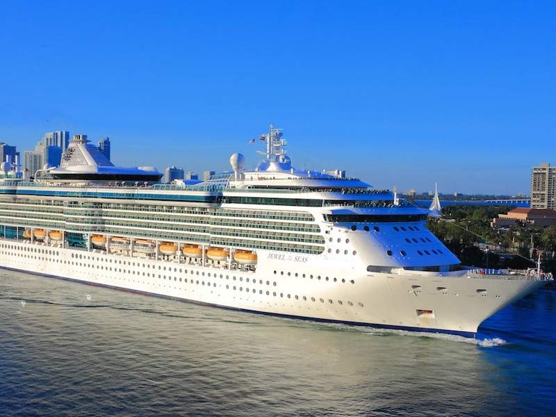 Кольцевой круиз 7 ночей из Дубая на Jewel of the Seas за 247€