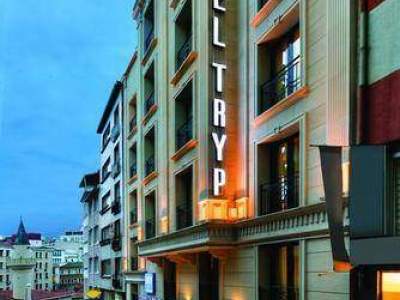 Tryp By Wyndham Istanbul Taksim