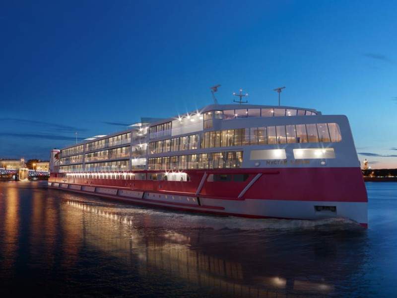 Круиз 6 ночей из Санкт-Петербурга в Москву на Мустай Карим за 1129€