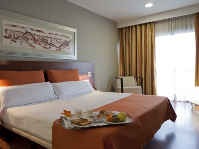 Отель 4* в Барселоне за 8 евро / ночь. Ошибочный тариф!