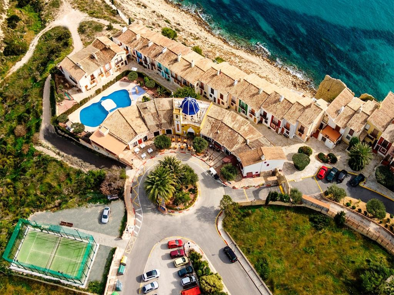 Отель 4* на побережье Испании для большой семьи от 65 EUR с человека.