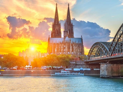 Дешевые авиабилеты в Кельн из Москвы февраль-март за 4998 руб. туда-обратно