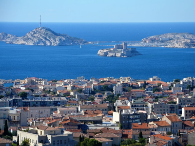 Дешевые авиабилеты из Франкфурта во Францию за 1850 руб. туда-обратно.