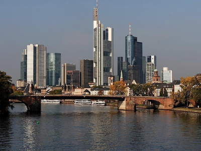 Дешевые авиабилеты из Вильнюса во Франкфурт в марте за 2755 руб. туда-обратно.