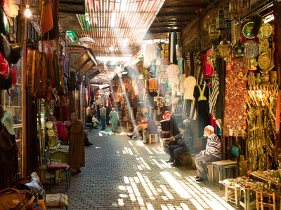 Авиабилеты в Фес из Москвы через Пизу (Италия) в мае за 11300 руб. туда-обратно.