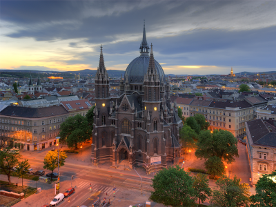 Дешевые авиабилеты в Вену из Москвы за 2605 руб. в одну сторону в марте.