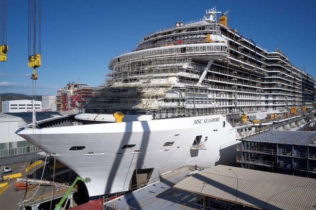 MSC Cruises спустили на воду свой самый длинный лайнер
