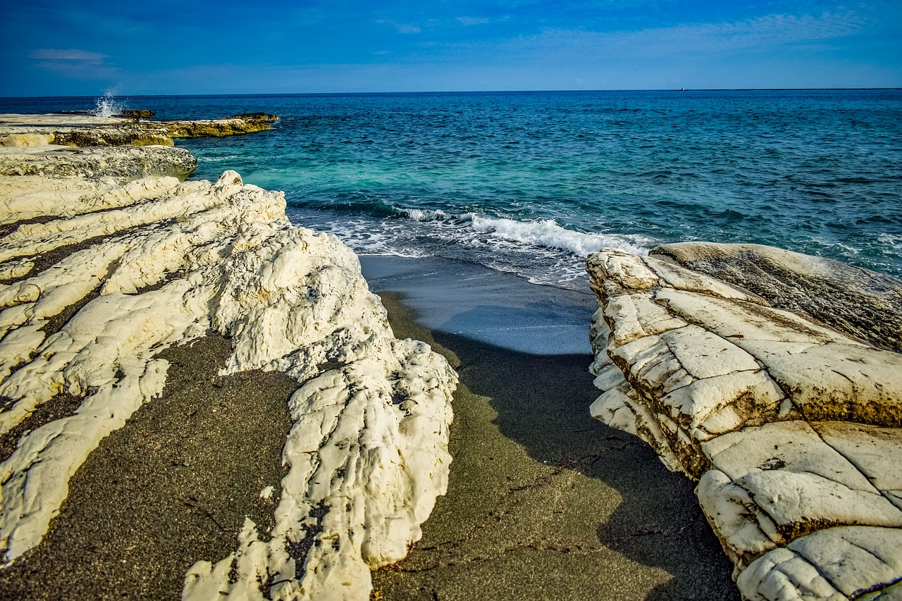 Скалистое побережье Кипра